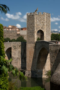Arquitectura – Ciudad Medieval de Besalu – Foto 10
