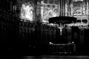 Fotografia conceptual en blanco y negro – Foto 1