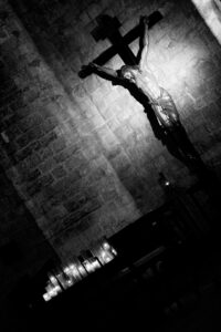 Fotografia conceptual en blanco y negro – Foto 6