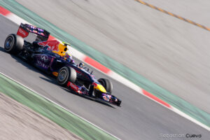 Formula 1 test days – Mark Webber 5835